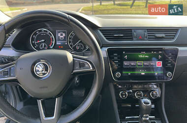 Ліфтбек Skoda Superb 2018 в 