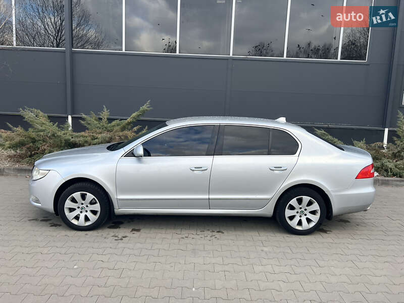 Лифтбек Skoda Superb 2010 в Киеве