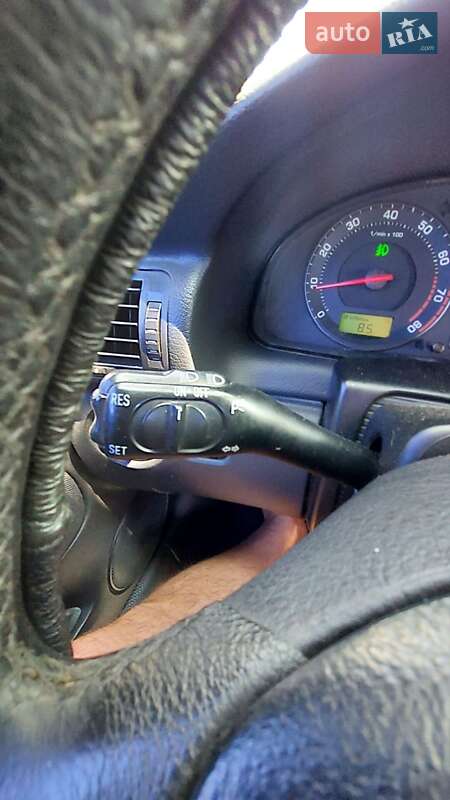 Лифтбек Skoda Superb 2005 в Броварах