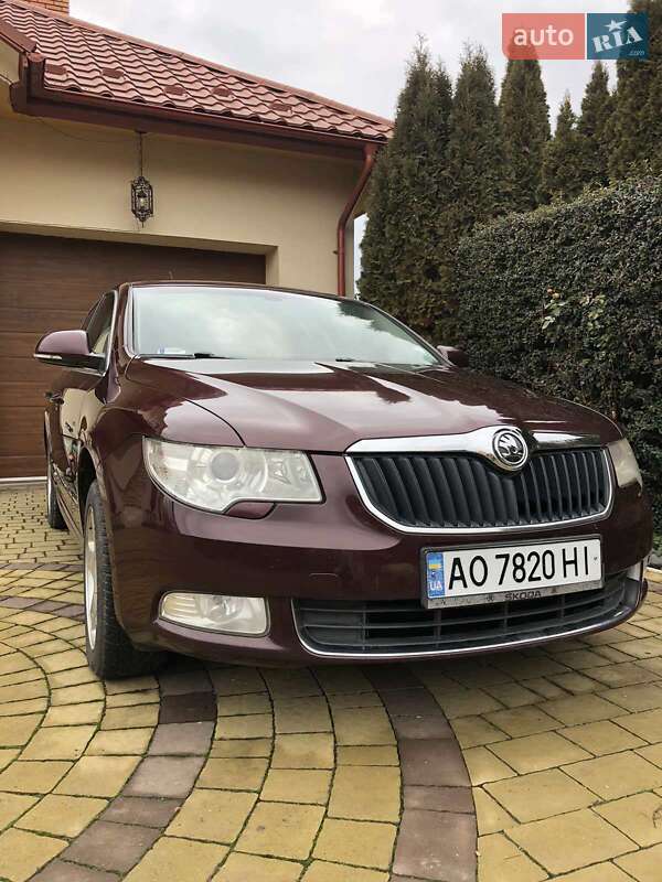 Ліфтбек Skoda Superb 2008 в Ужгороді