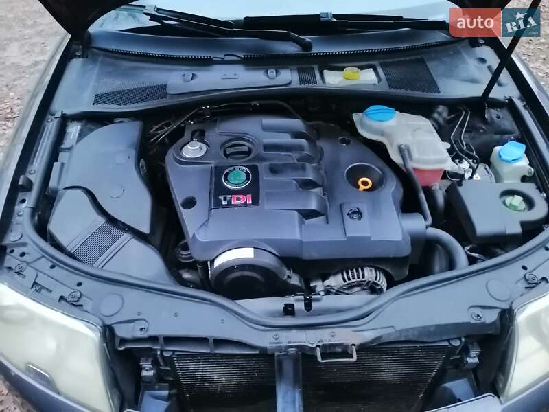 Лифтбек Skoda Superb 2002 в 