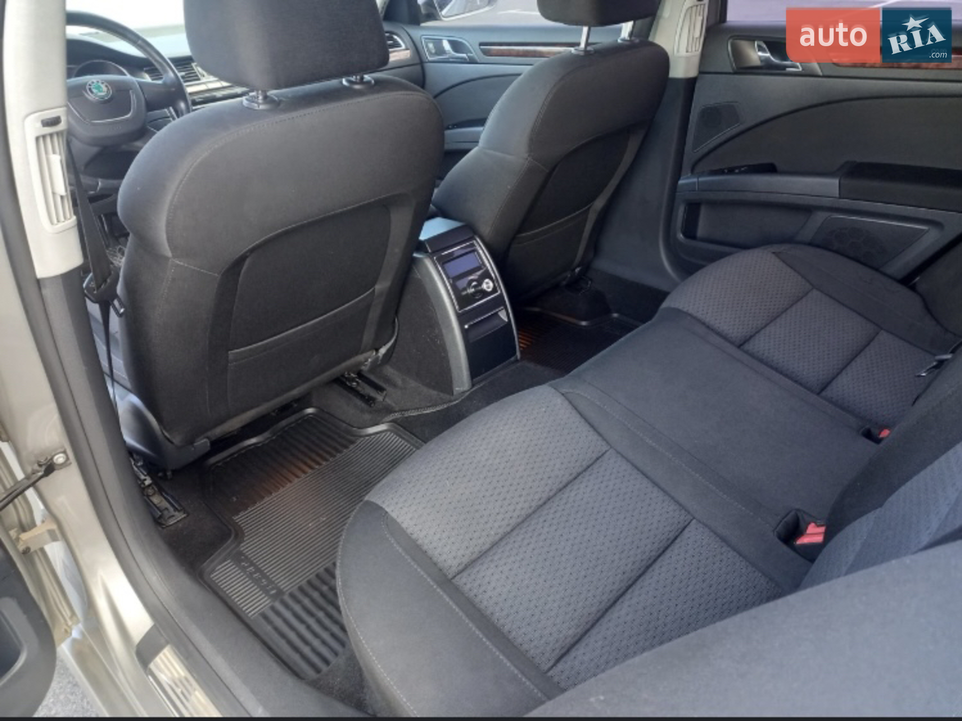 2012 Skoda Superb - мініатюра 10