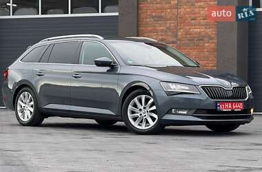 Універсал Skoda Superb 2018 в Чернівцях