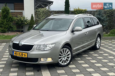 Універсал Skoda Superb 2012 в Стрию