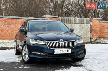 Лифтбек Skoda Superb 2020 в Дрогобыче