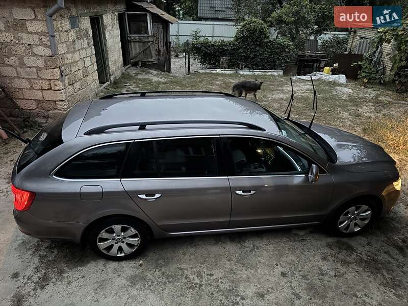 Універсал Skoda Superb 2012 в Києві