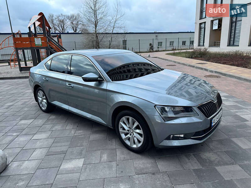 Ліфтбек Skoda Superb 2015 в Києві