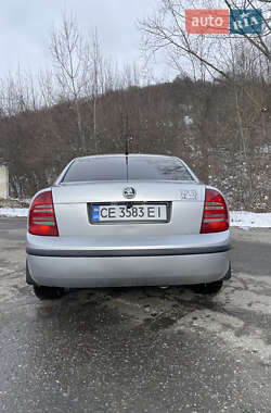 Лифтбек Skoda Superb 2004 в 