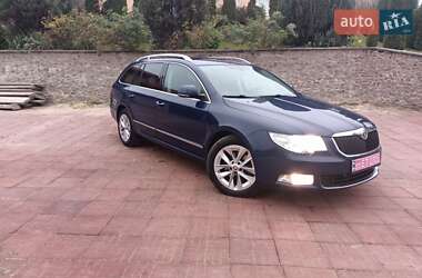 Універсал Skoda Superb 2010 в Рівному