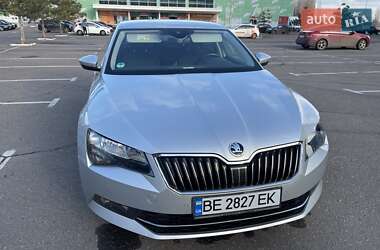 Лифтбек Skoda Superb 2016 в 
