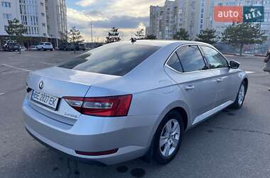 Лифтбек Skoda Superb 2016 в 