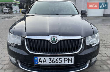 Лифтбек Skoda Superb 2010 в Ивано-Франковске