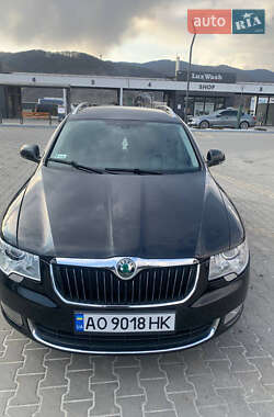 Универсал Skoda Superb 2010 в Хусте