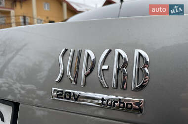 Лифтбек Skoda Superb 2008 в Львове