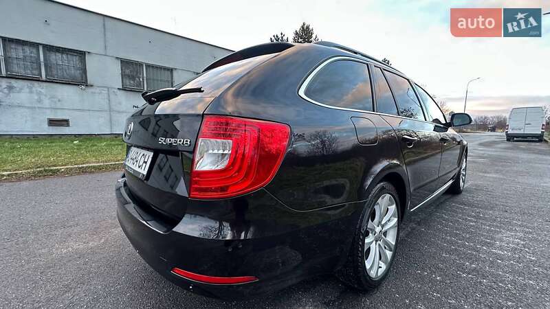 Универсал Skoda Superb 2015 в Ужгороде