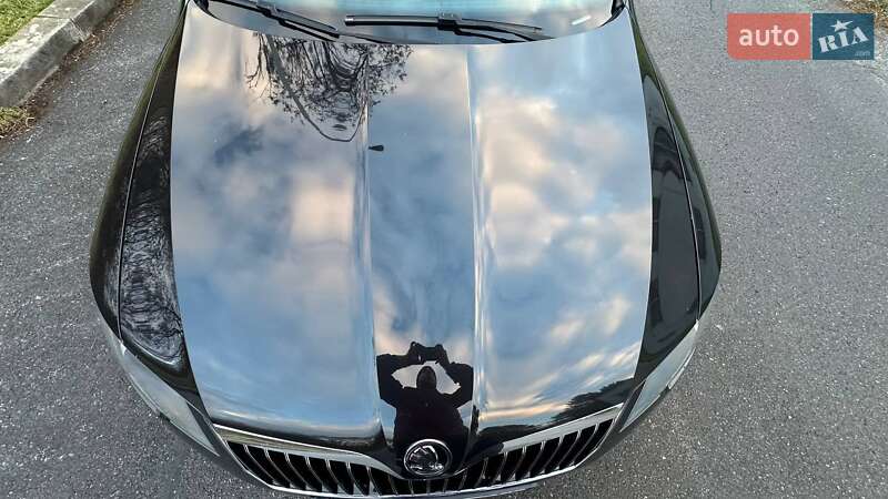 Универсал Skoda Superb 2015 в Ужгороде