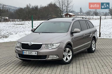 Універсал Skoda Superb 2010 в Сваляві