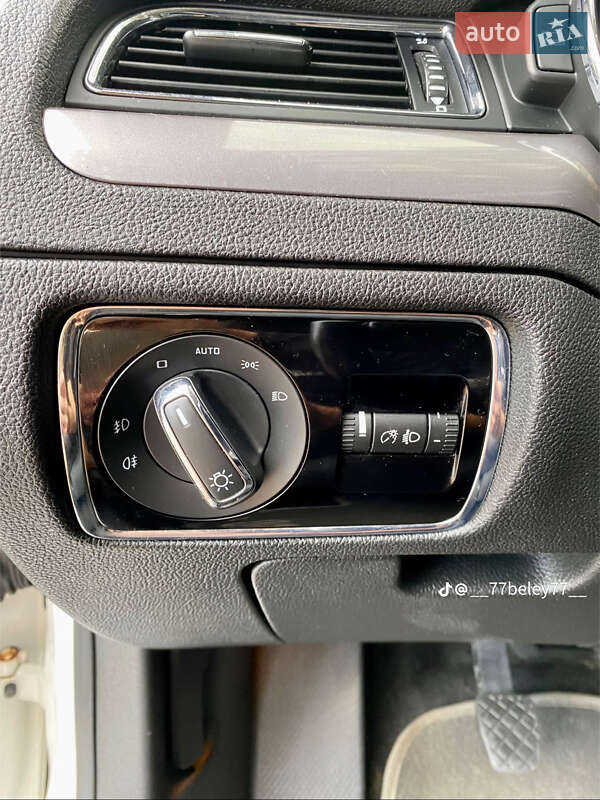 Лифтбек Skoda Superb 2013 в Хусте