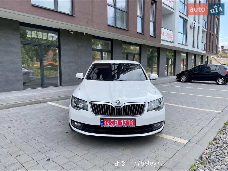 Лифтбек Skoda Superb 2013 в Хусте