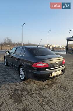 Лифтбек Skoda Superb 2009 в 