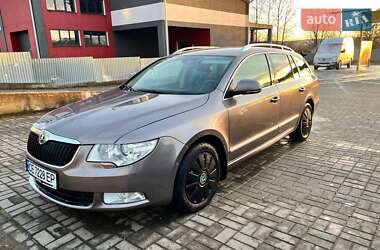 Универсал Skoda Superb 2010 в Сторожинце