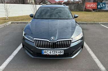 Універсал Skoda Superb 2019 в 