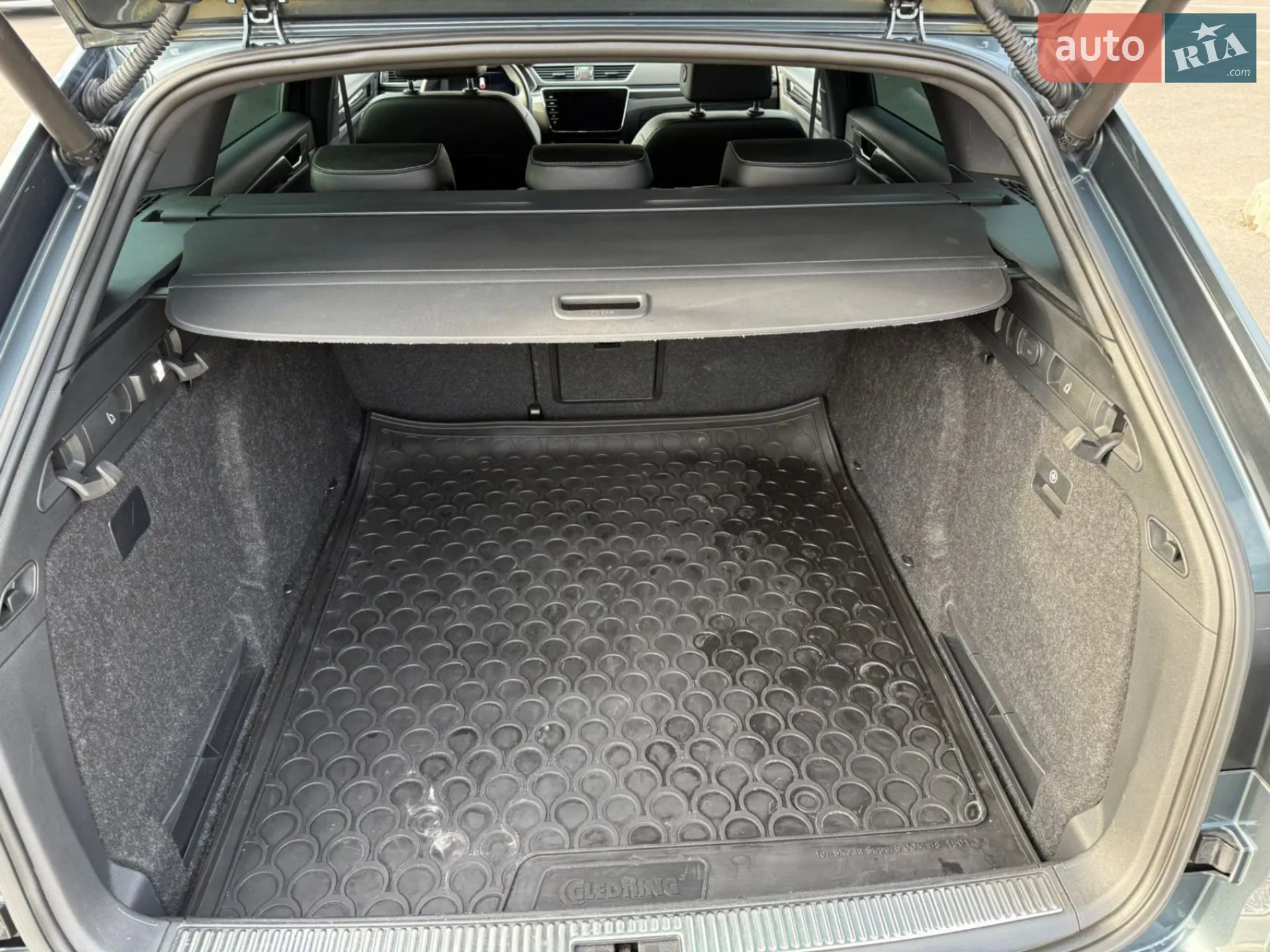 2019 Skoda Superb - мініатюра 14