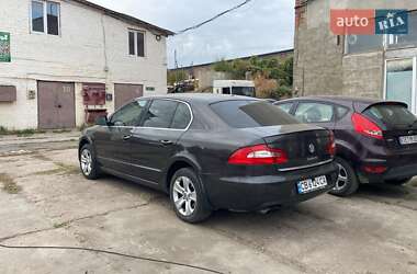 Ліфтбек Skoda Superb 2011 в 