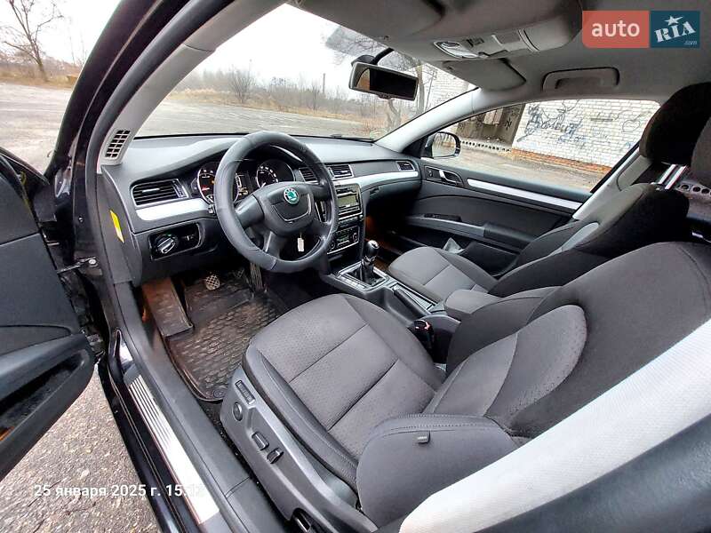 Универсал Skoda Superb 2013 в Житомире