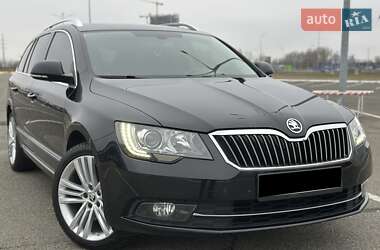 Универсал Skoda Superb 2015 в Киеве