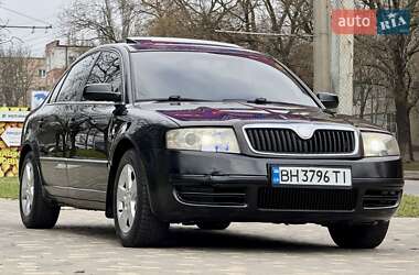 Лифтбек Skoda Superb 2003 в 