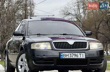 Лифтбек Skoda Superb 2003 в 
