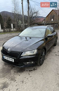 Універсал Skoda Superb 2017 в Ужгороді