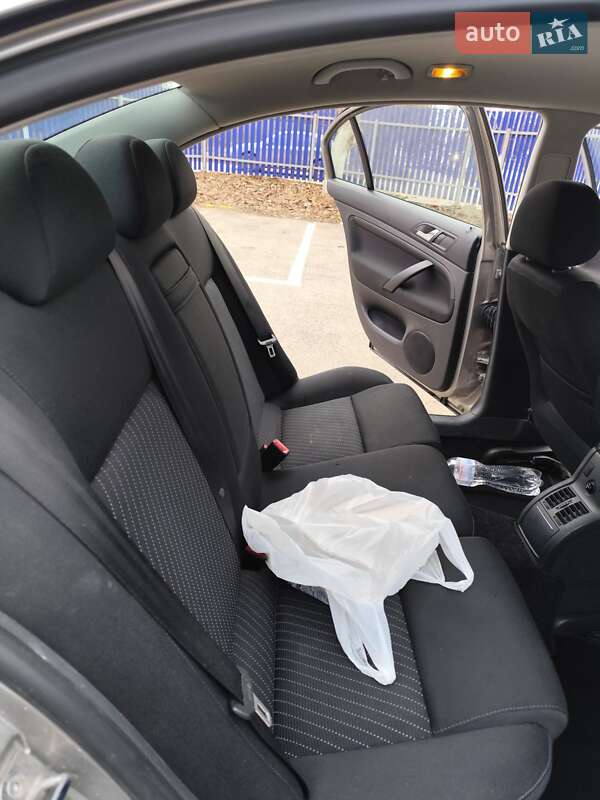Лифтбек Skoda Superb 2008 в Ужгороде
