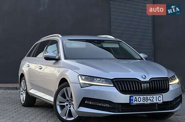 Універсал Skoda Superb 2019 в Ужгороді