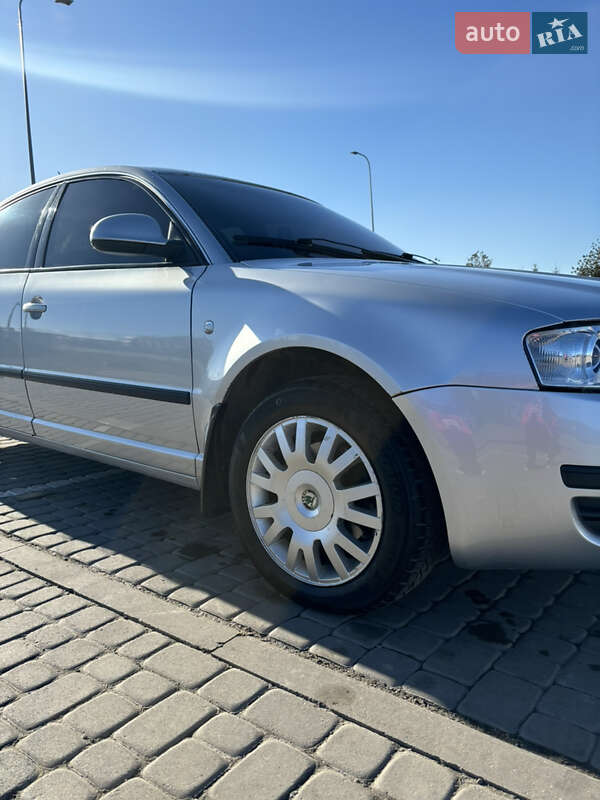 Ліфтбек Skoda Superb 2008 в Львові