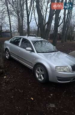 Ліфтбек Skoda Superb 2003 в Сумах