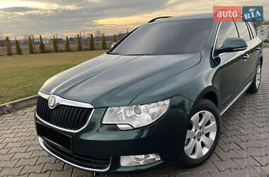 Універсал Skoda Superb 2011 в Луцьку