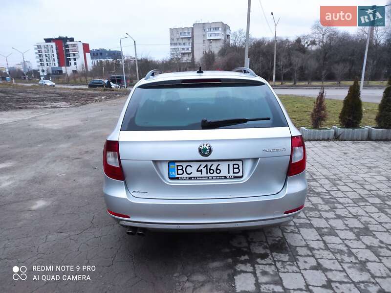 Универсал Skoda Superb 2011 в Львове фото 5 Универсал Skoda Superb 2011 в Львове
