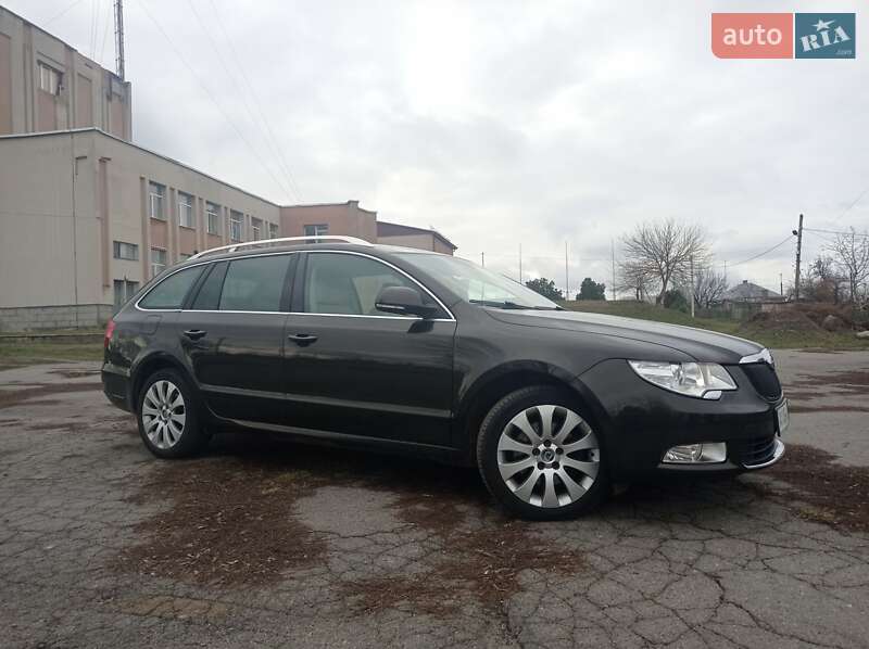 Універсал Skoda Superb 2010 в Чорнобаї фото 5 Універсал Skoda Superb 2010 в Чорнобаї