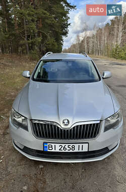 Универсал Skoda Superb 2014 в Новых Санжарах