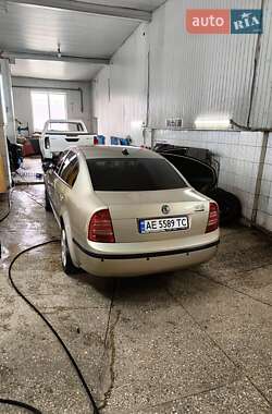 Ліфтбек Skoda Superb 2005 в Кривому Розі