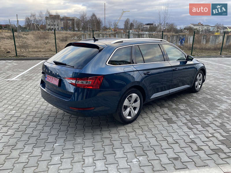 Универсал Skoda Superb 2020 в Луцке