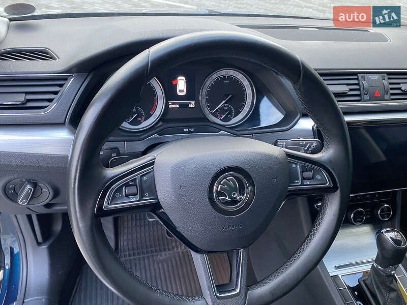 Универсал Skoda Superb 2020 в Луцке