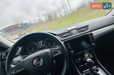 Универсал Skoda Superb 2018 в 
