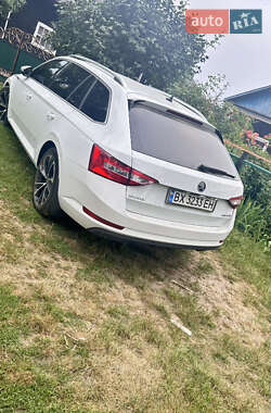 Универсал Skoda Superb 2018 в 