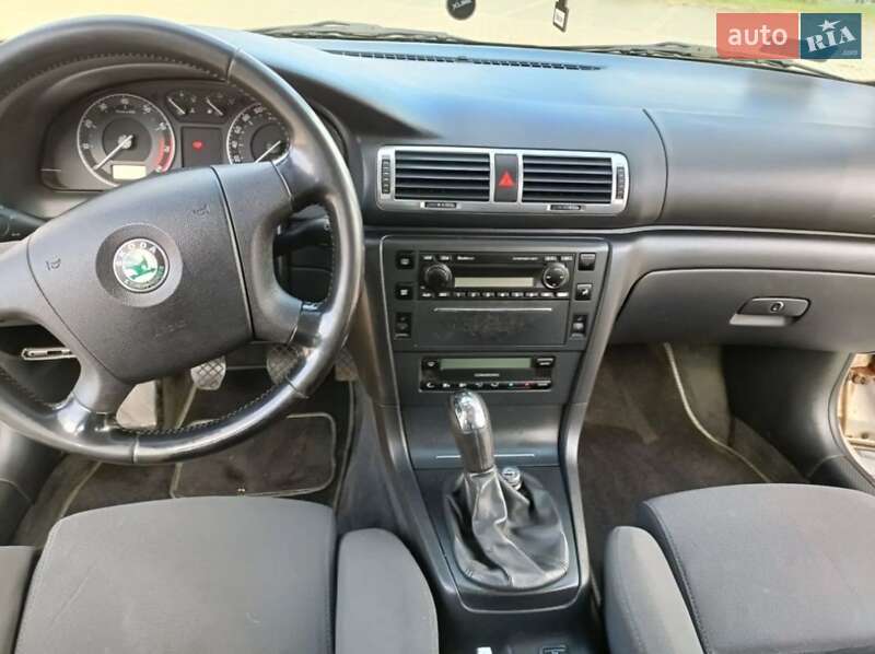 Ліфтбек Skoda Superb 2001 в Слов'янську