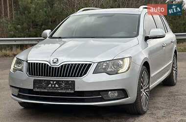 Универсал Skoda Superb 2013 в Ковеле