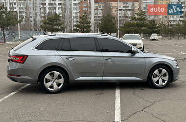 Универсал Skoda Superb 2015 в 