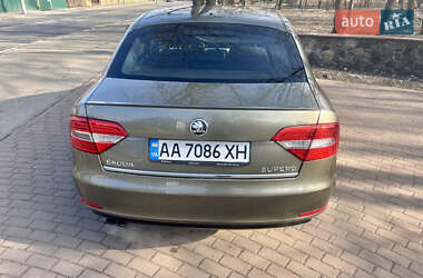 Ліфтбек Skoda Superb 2014 в Києві